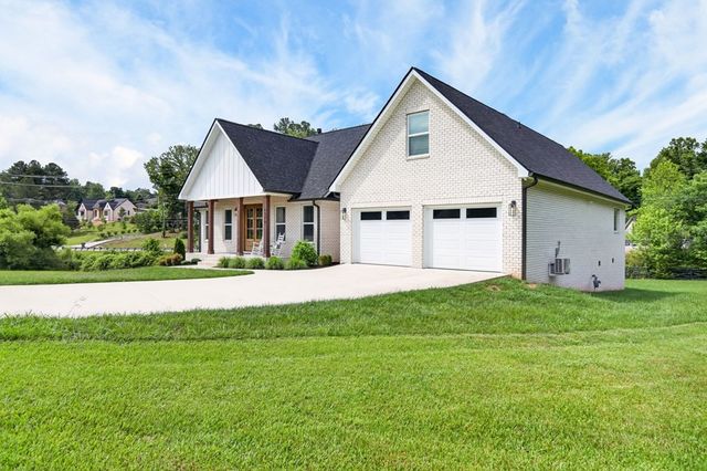 1379 Buckingham Place, Cookeville, TN 38501
