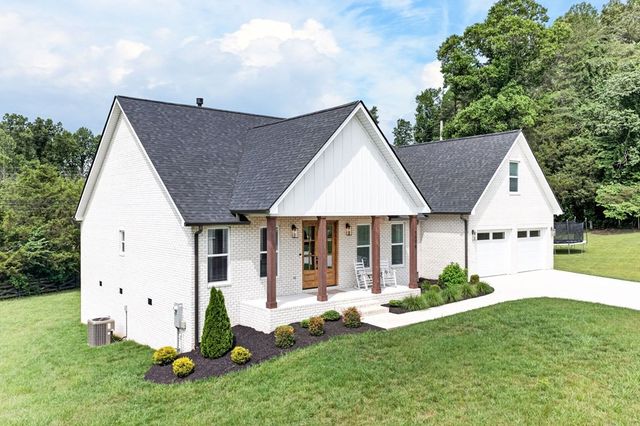 1379 Buckingham Place, Cookeville, TN 38501
