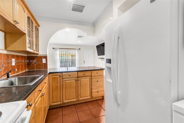 15350 SW 72nd Street 2424, Miami, FL 33193