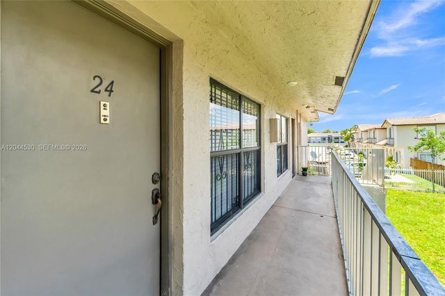 15350 SW 72nd Street 2424, Miami, FL 33193
