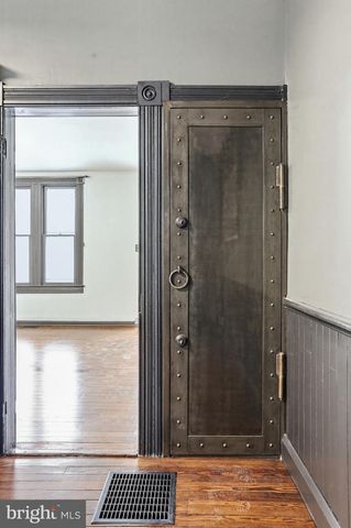 8556 FREDERICK RD, Ellicott City, MD 21043