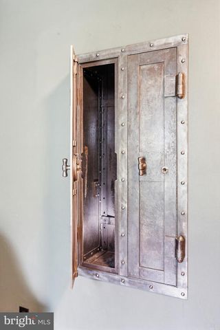 8556 FREDERICK RD, Ellicott City, MD 21043