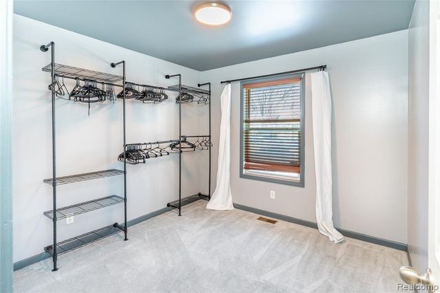 19953 Wakenden, Redford, MI 48240