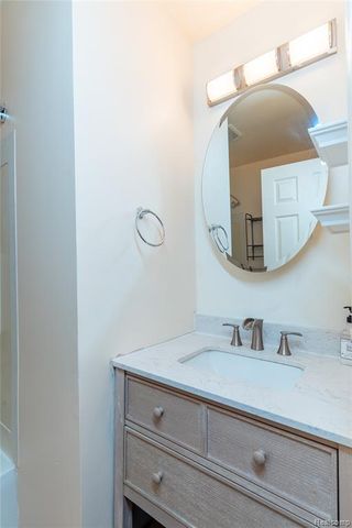 19953 Wakenden, Redford, MI 48240