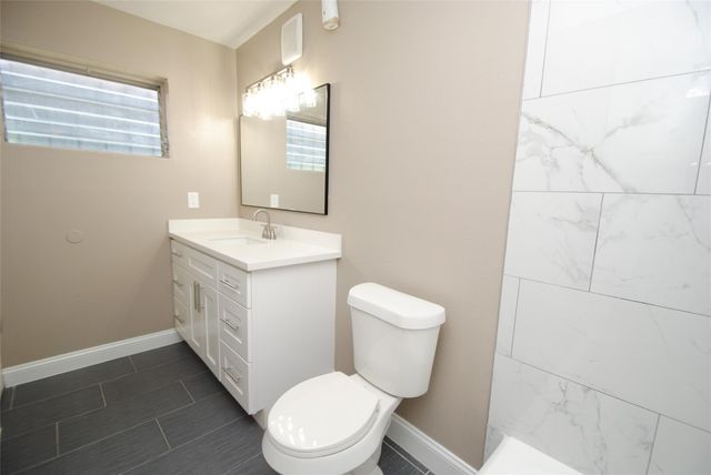 2515 Yoakum Boulevard 04, Houston, TX 77006