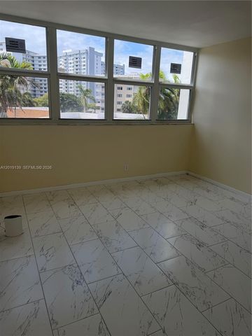 100 Golden Isles Dr 313, Hallandale Beach, FL 33009