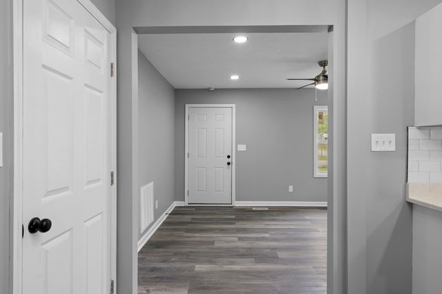 434 Hawkins Ave, Murfreesboro, TN 37130