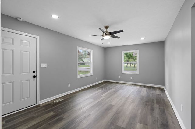 434 Hawkins Ave, Murfreesboro, TN 37130