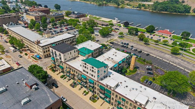 110 N Harbor Drive 310, Grand Haven, MI 49417