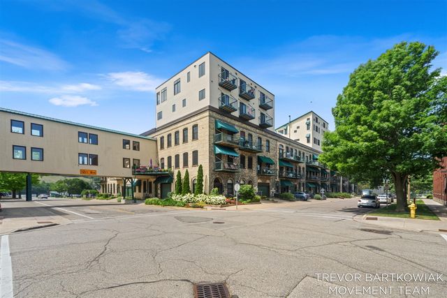 110 N Harbor Drive 310, Grand Haven, MI 49417