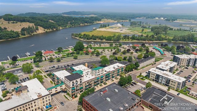 110 N Harbor Drive 310, Grand Haven, MI 49417