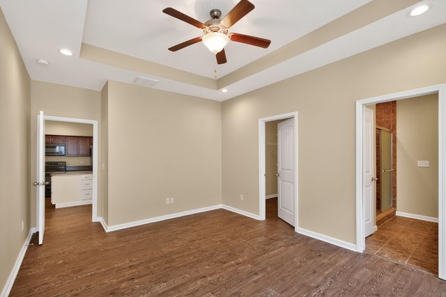 140 McCowans Ferry Alley, Versailles, KY 40383