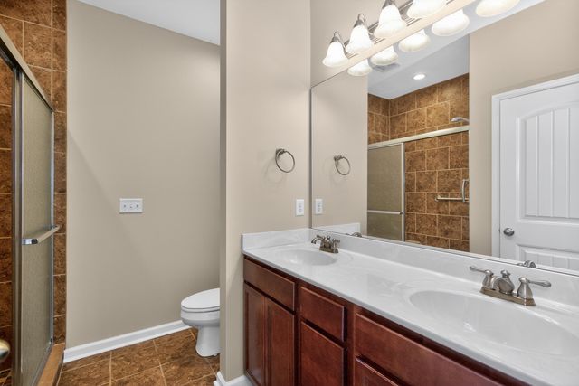 140 McCowans Ferry Alley, Versailles, KY 40383