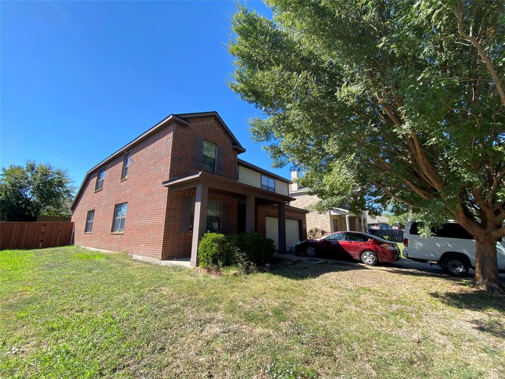 2913 Castlebend Drive, Seagoville, TX 75159