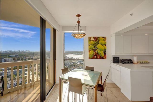 2000 Island Blvd 2802, Aventura, FL 33160