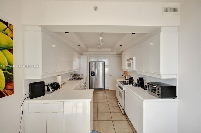 2000 Island Blvd 2802, Aventura, FL 33160