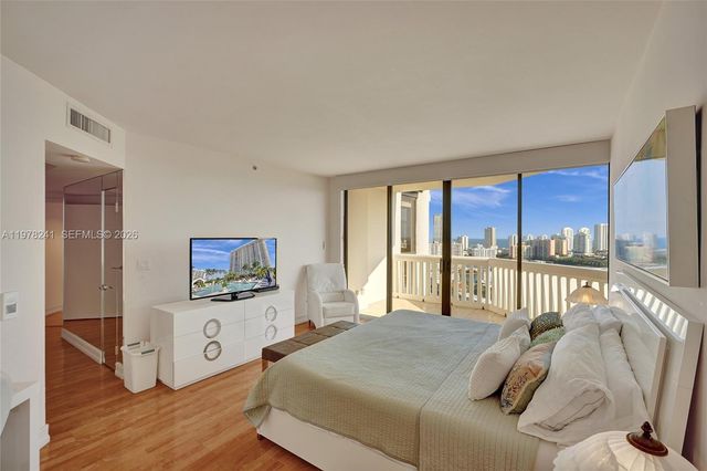 2000 Island Blvd 2802, Aventura, FL 33160