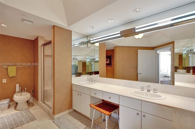 2000 Island Blvd 2802, Aventura, FL 33160