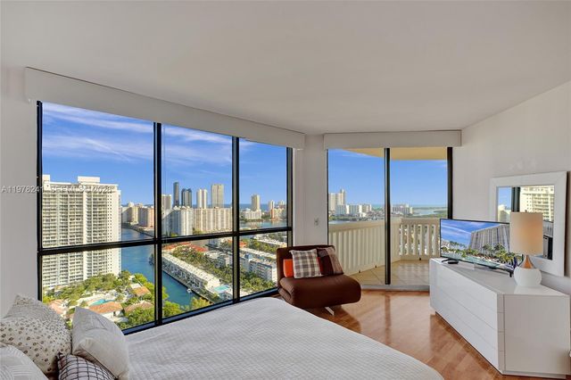 2000 Island Blvd 2802, Aventura, FL 33160