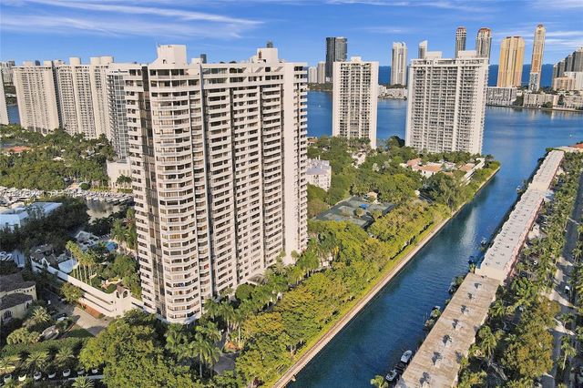 2000 Island Blvd 2802, Aventura, FL 33160