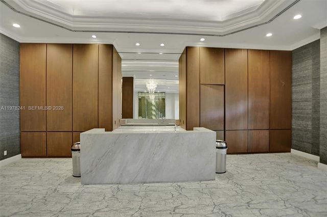 2000 Island Blvd 2802, Aventura, FL 33160