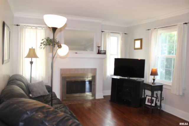 3529 N MISSOURI Avenue, Peoria, IL 61603
