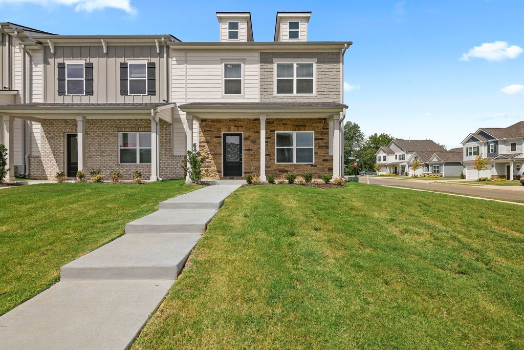 350 Canonbury Dr, Lebanon, TN 37087