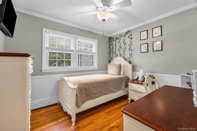 383 Munsell Road, East Patchogue, NY 11772