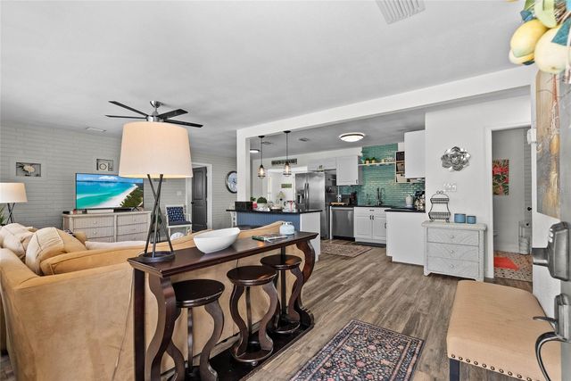 10943 90TH AVENUE, Seminole, FL 33772