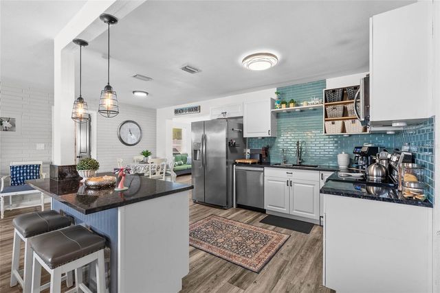 10943 90TH AVENUE, Seminole, FL 33772