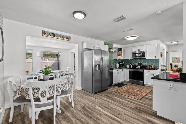 10943 90TH AVENUE, Seminole, FL 33772