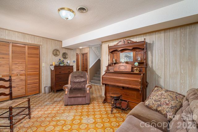 3448 Anderson Mountain Road, Maiden, NC 28650