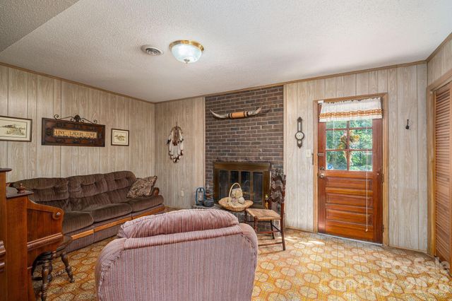 3448 Anderson Mountain Road, Maiden, NC 28650