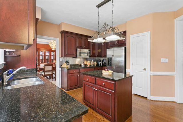 109 Patricks CT, Carrollton, VA 23314
