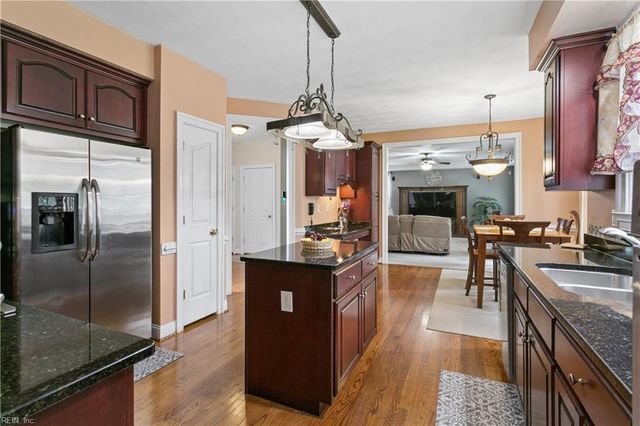 109 Patricks CT, Carrollton, VA 23314