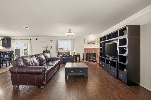 4957 Trail Creek Drive, Fort Worth, TX 76244