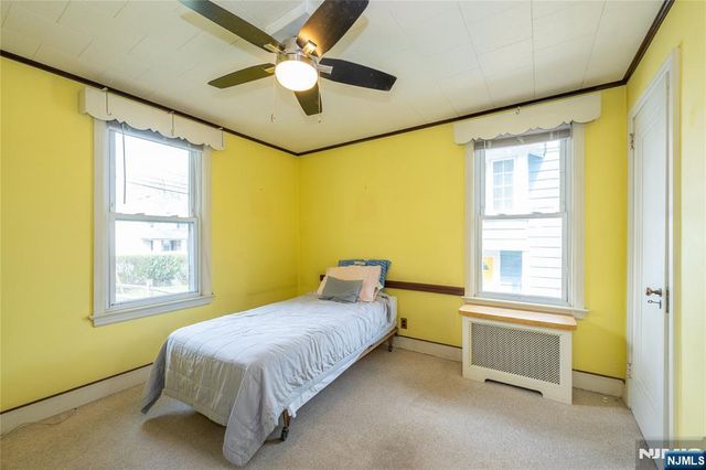 11 Oak Grove Road, Caldwell, NJ 07006