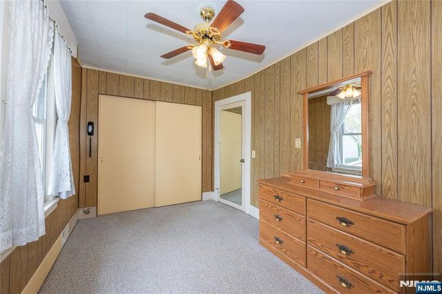 11 Oak Grove Road, Caldwell, NJ 07006