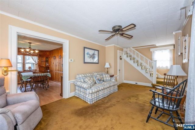 11 Oak Grove Road, Caldwell, NJ 07006