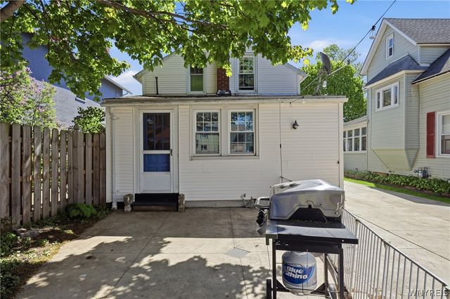 27 Church Street, Lancaster, NY 14086
