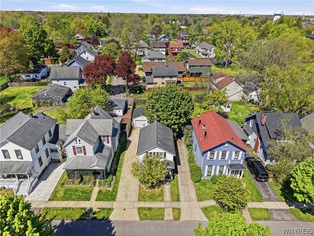 27 Church Street, Lancaster, NY 14086