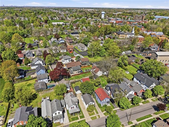 27 Church Street, Lancaster, NY 14086