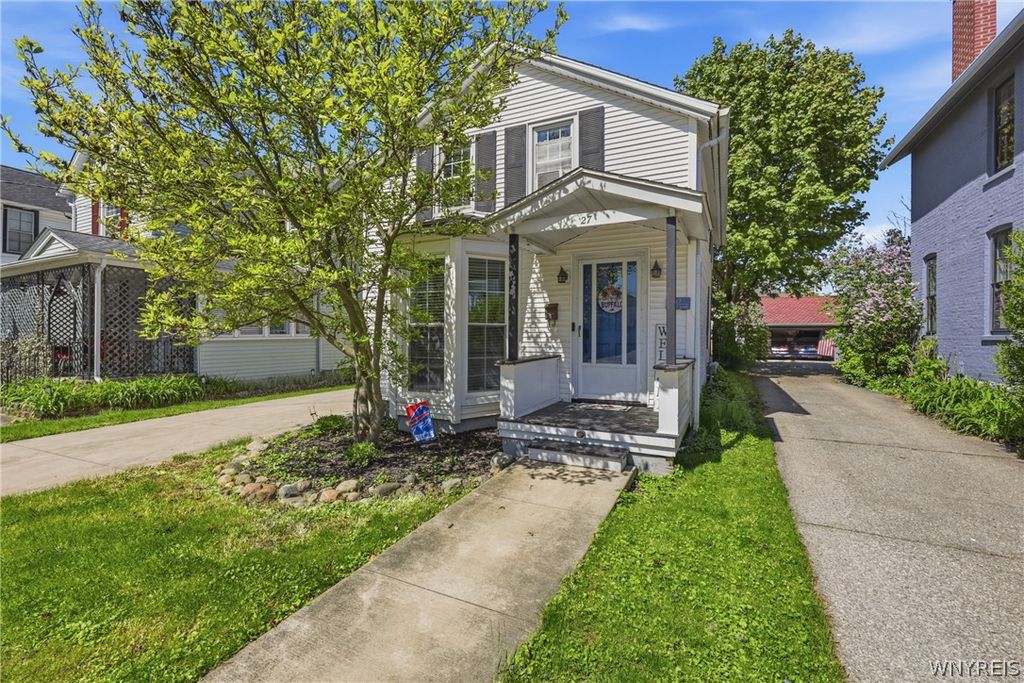 27 Church Street, Lancaster, NY 14086