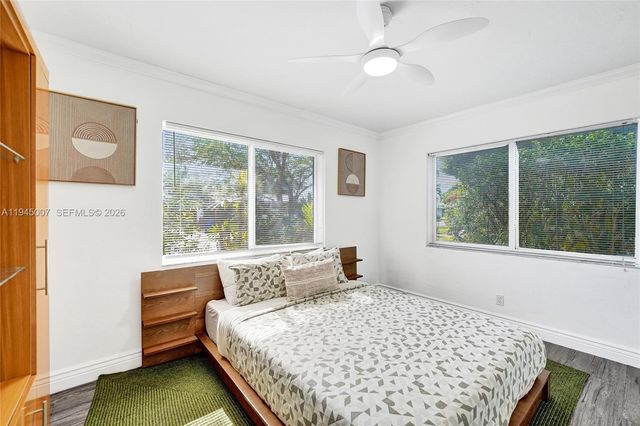 2101 NE 25th St, Wilton Manors, FL 33305