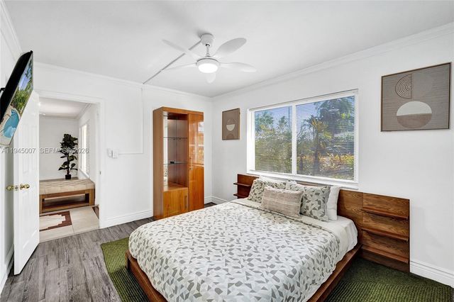 2101 NE 25th St, Wilton Manors, FL 33305