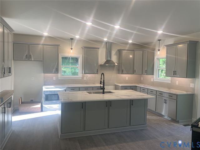 8365 Abbey Rd, Richmond, VA 23235