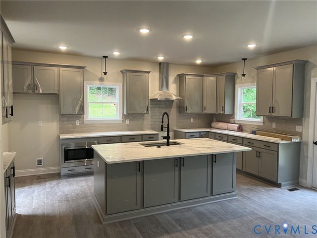 8365 Abbey Rd, Richmond, VA 23235