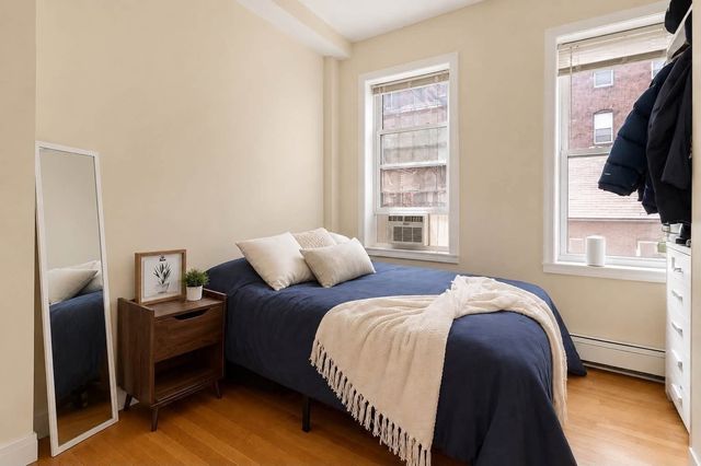 28 Phillips St 3, Boston, MA 02114