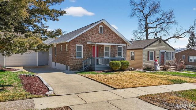 1470 Sproule Avenue, St Louis, MO 63139