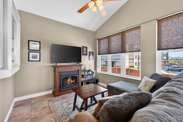 1470 Sproule Avenue, St Louis, MO 63139